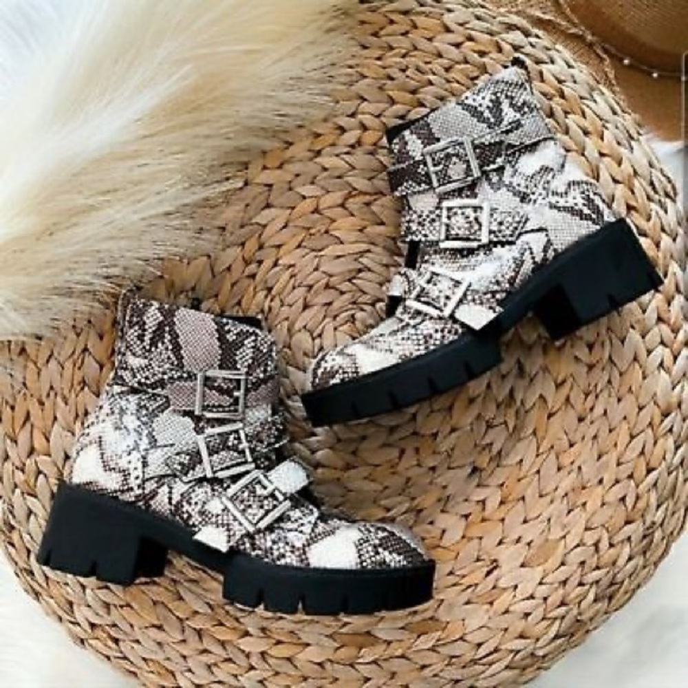 BP. Nordstrom | Lilly Snakeskin Moto Combat Boots Platform Lug Sole 8.5